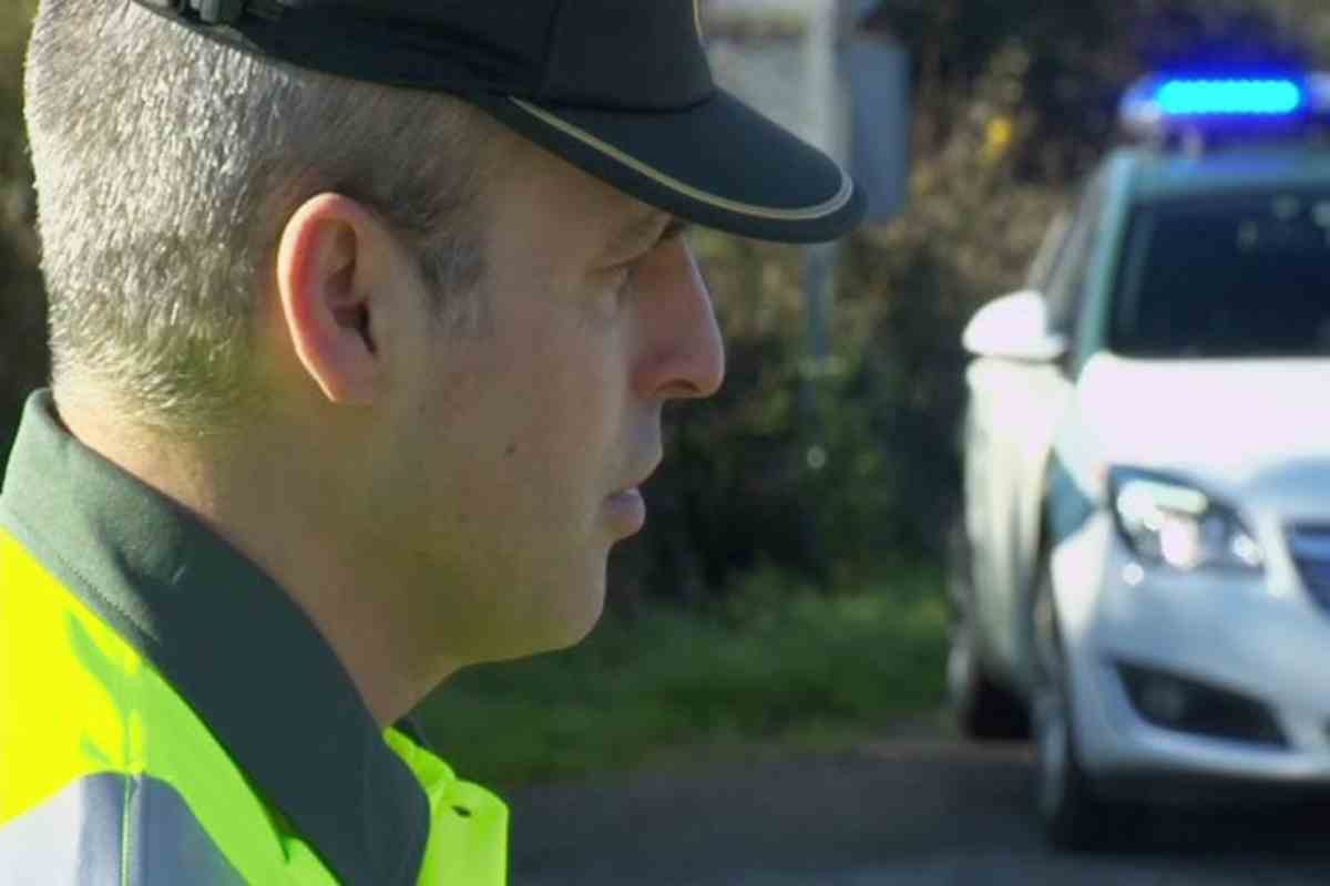 Un membro della Guardia Civil