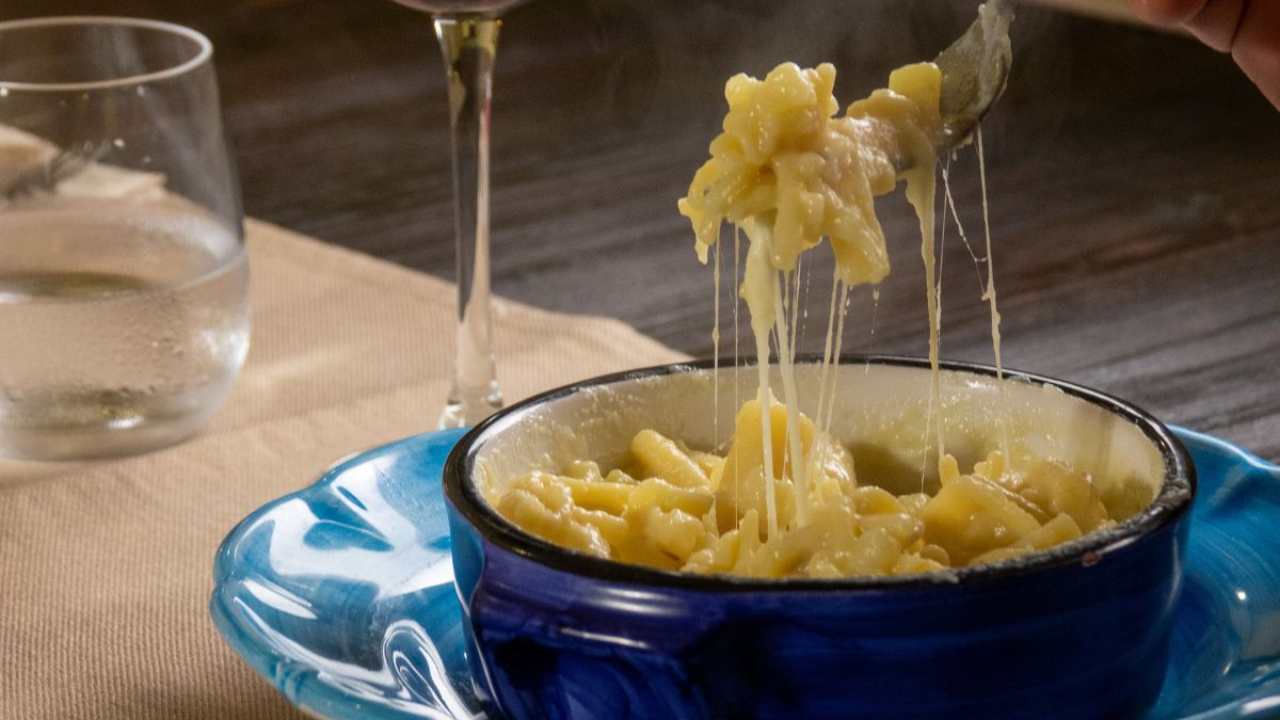 Pasta e patate al forno