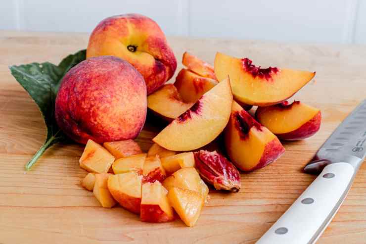 Insalata con le pesche
