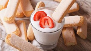 coppette mascarpone e fragole