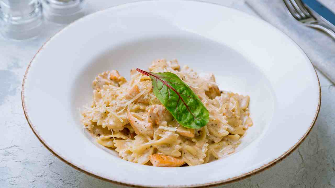 farfalle salmone