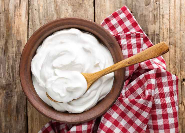 yogurt per preparare i biscotti
