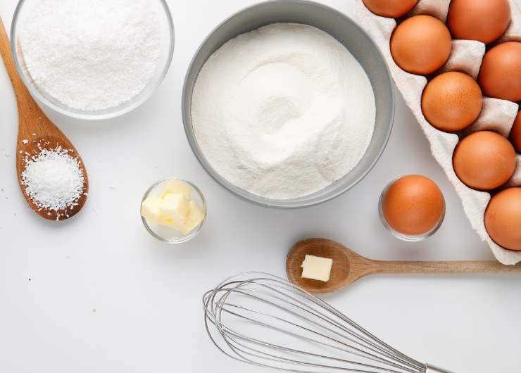 ingredienti per preparare la base per i dolci
