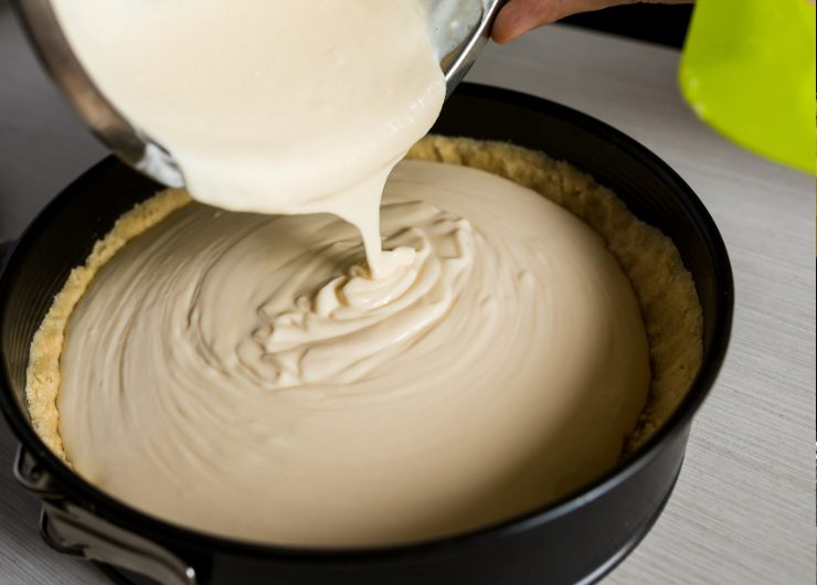 preparare la Cheesecake banane e lampone