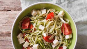 spaghetti di zucchine tricolore